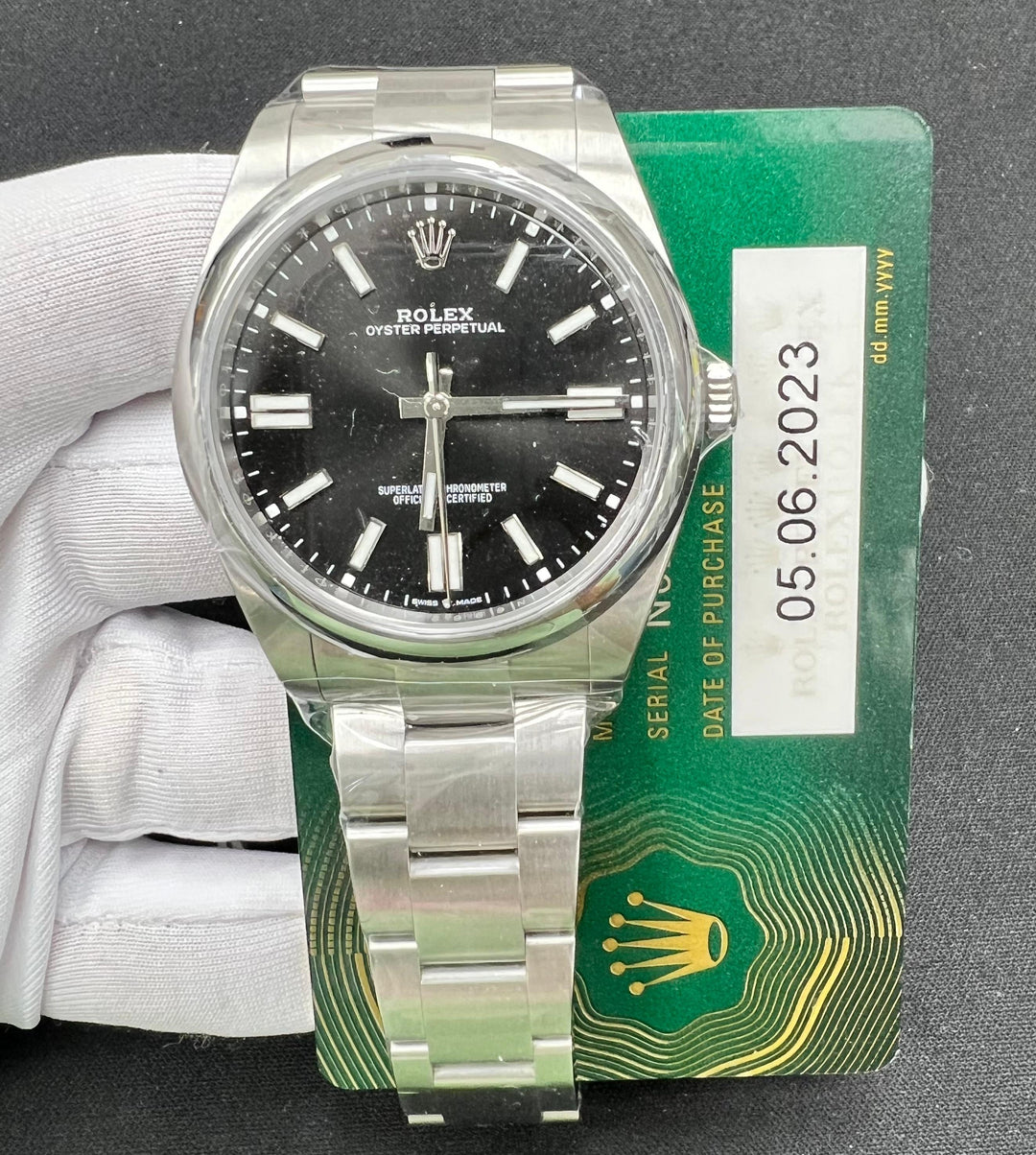 ROLEX OYSTER PERPETUAL 124300