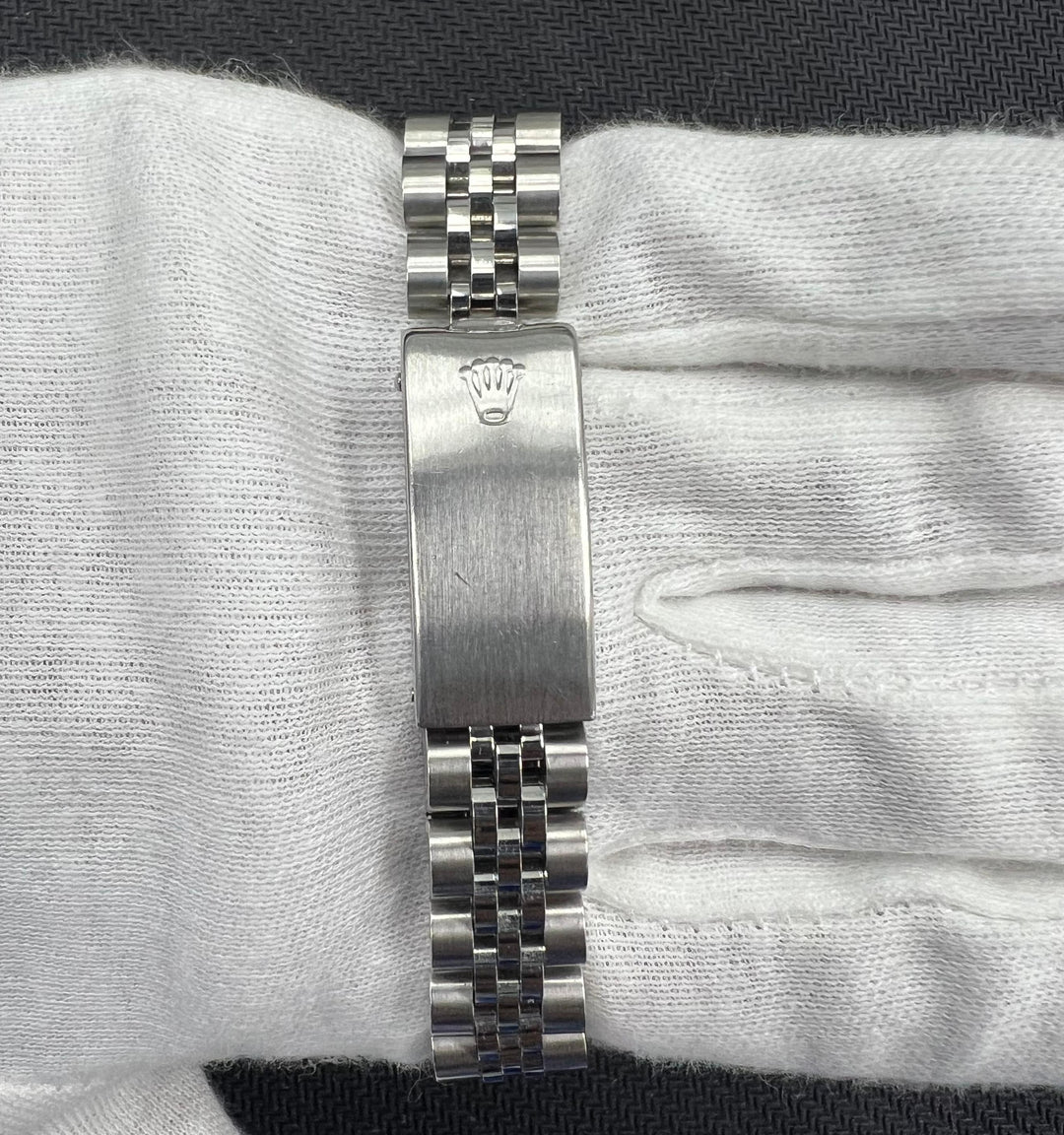 ROLEX OYSTER PERPETUAL DATE 6917SV