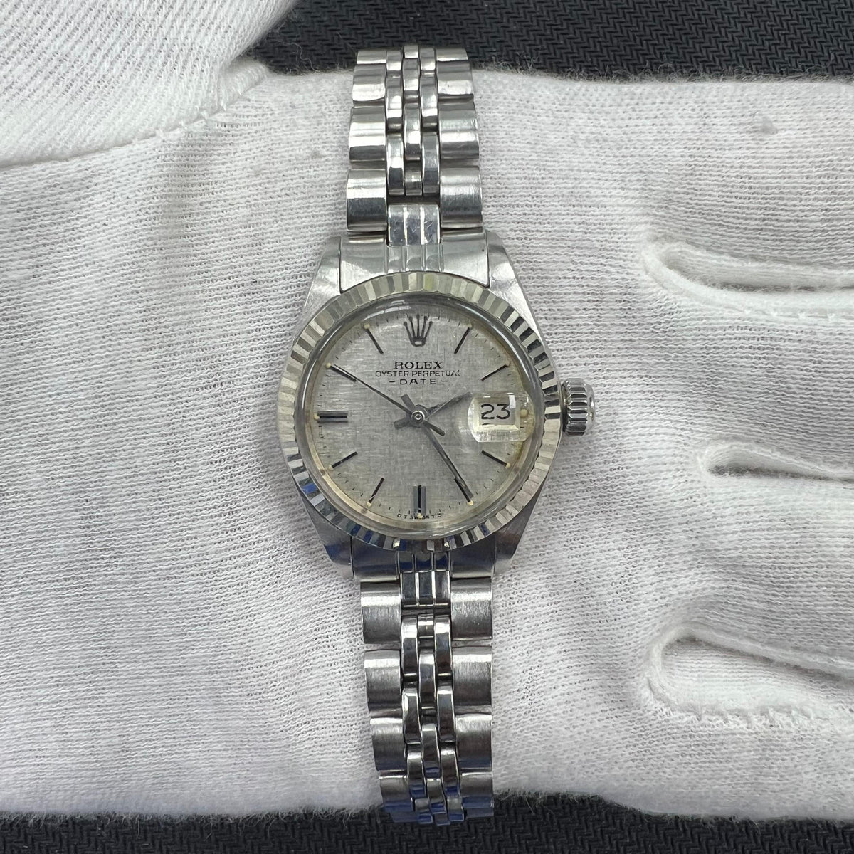 Rolex oyster perpetual date 6917sv