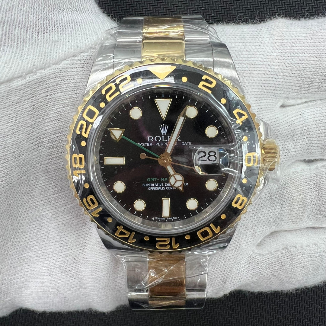ROLEX GMT MASTER II 116713LN