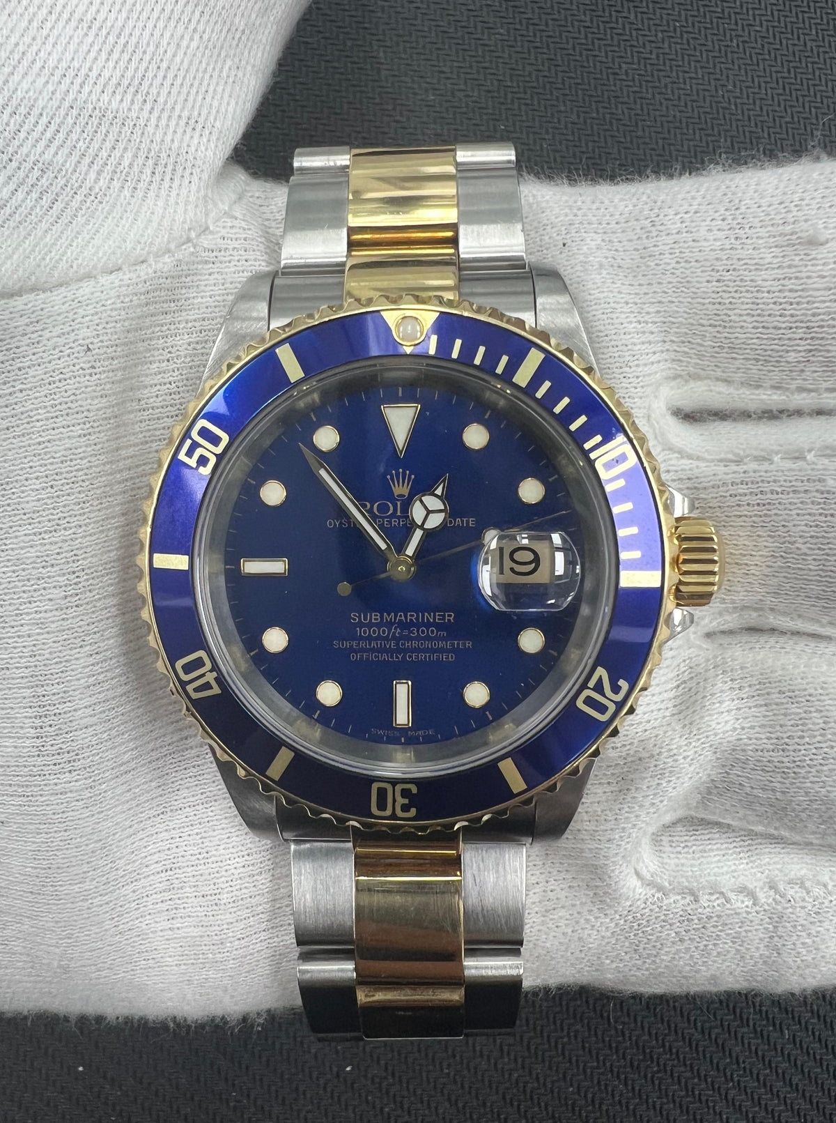 Rolex submariner date 16613lb