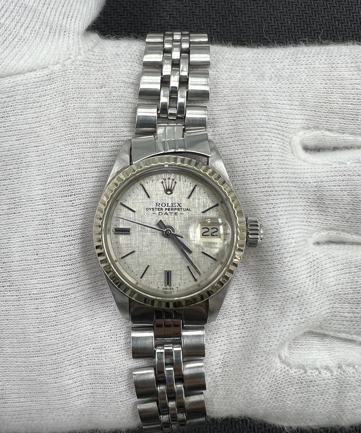 Rolex oyster perpetual date 6917