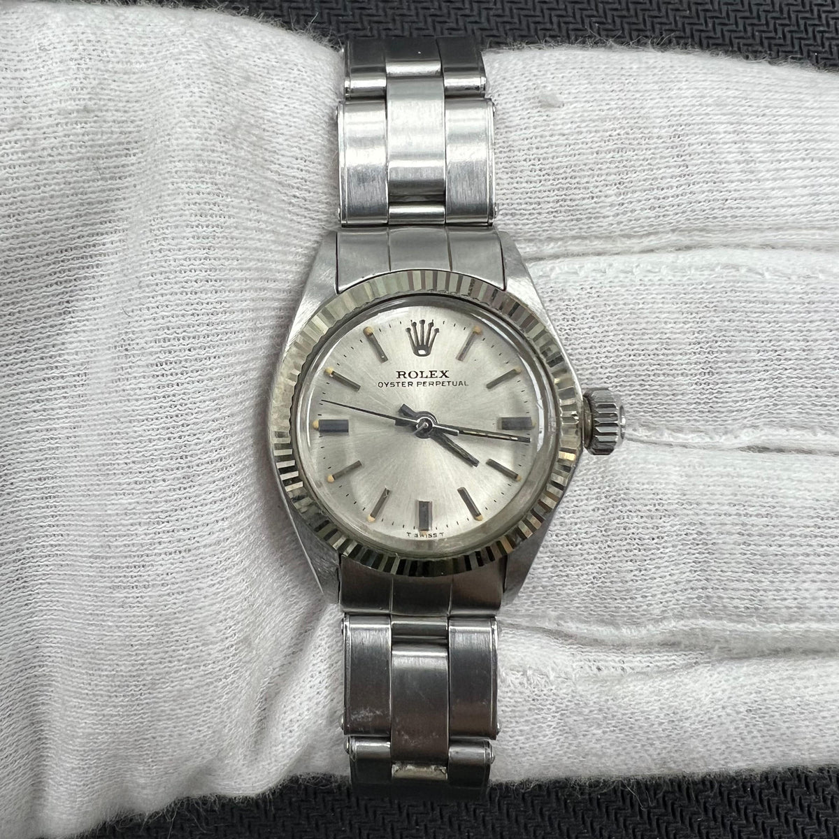Rolex oyster perpetual 6916
