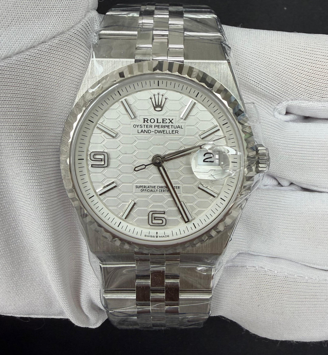 ROLEX LAND-DWELLER 127334