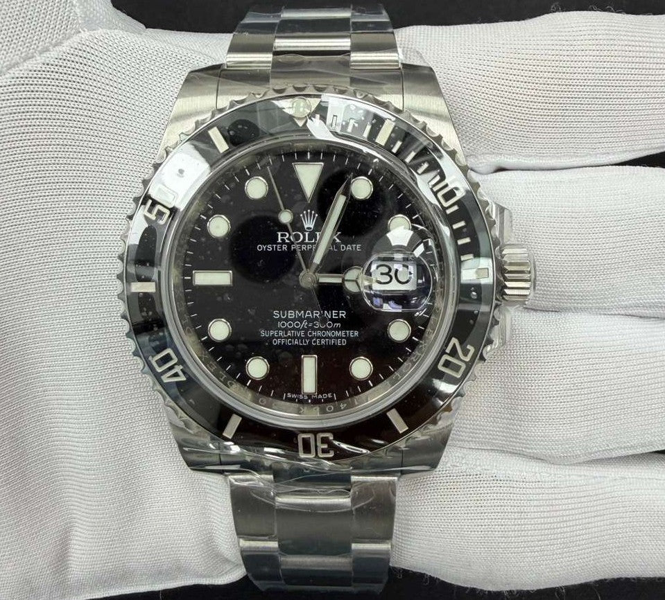 Rolex submariner date 116610ln